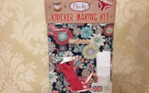 Knicker kit