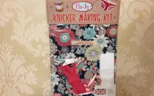 Knicker kit