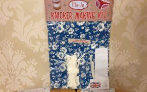 Knicker kit