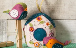 Birdhouse Felt Craft Kit