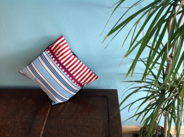 Starter Sewing Kit - Make a Cushion - Image 10