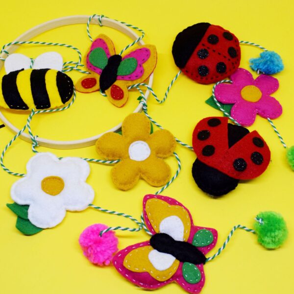 'Bug and Bee' Hanging Decoration Kit