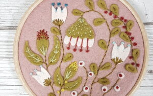 Appliqué Hoop Folk Garden Mini Kit