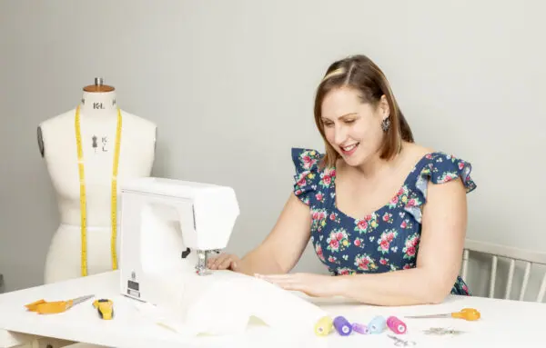 Dressmaking. The Easy Guide by Helen Rhiannon. Signed copy. - Image 10