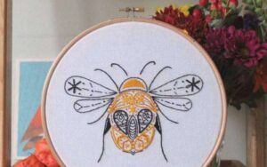 Bee Embroidery Hoop Kit